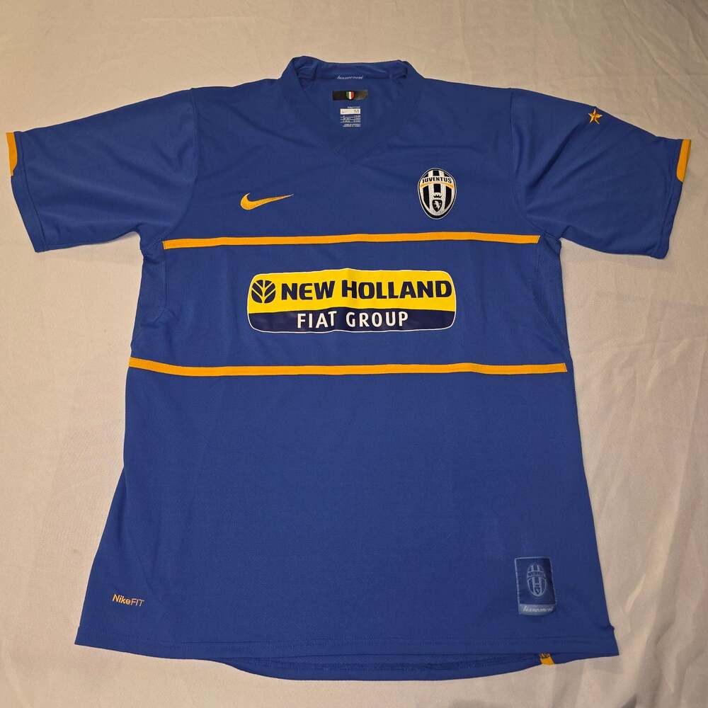 2007-2008 Nike Juventus Away Soccer Jersey New Holland Fiat Group Size M